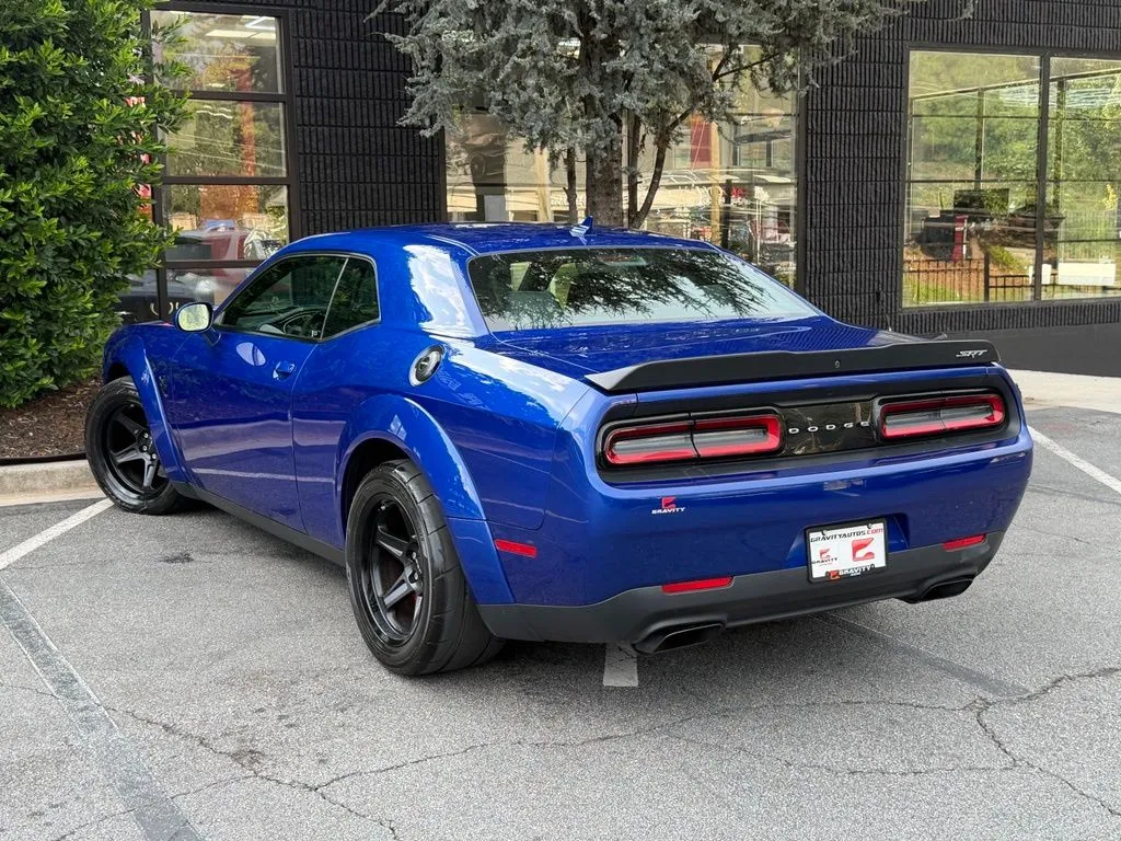 Dodge Challenger photo 19