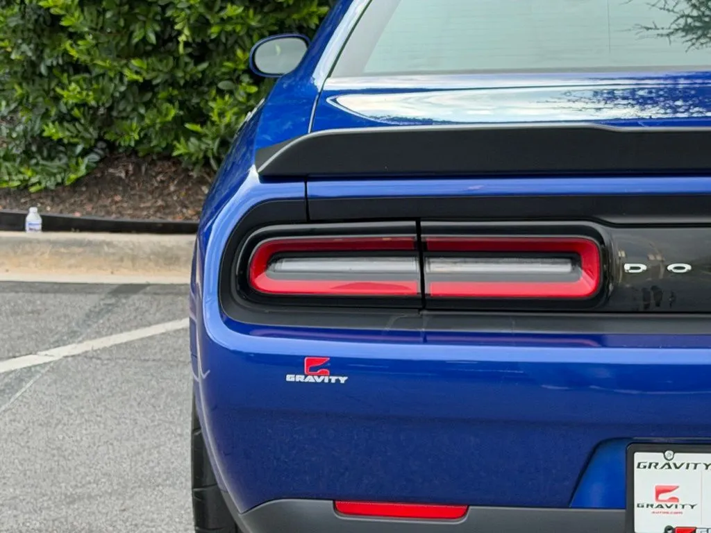 Dodge Challenger photo 15