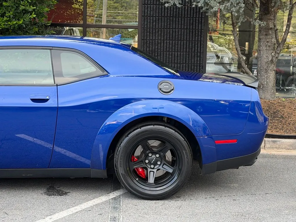 Dodge Challenger photo 11
