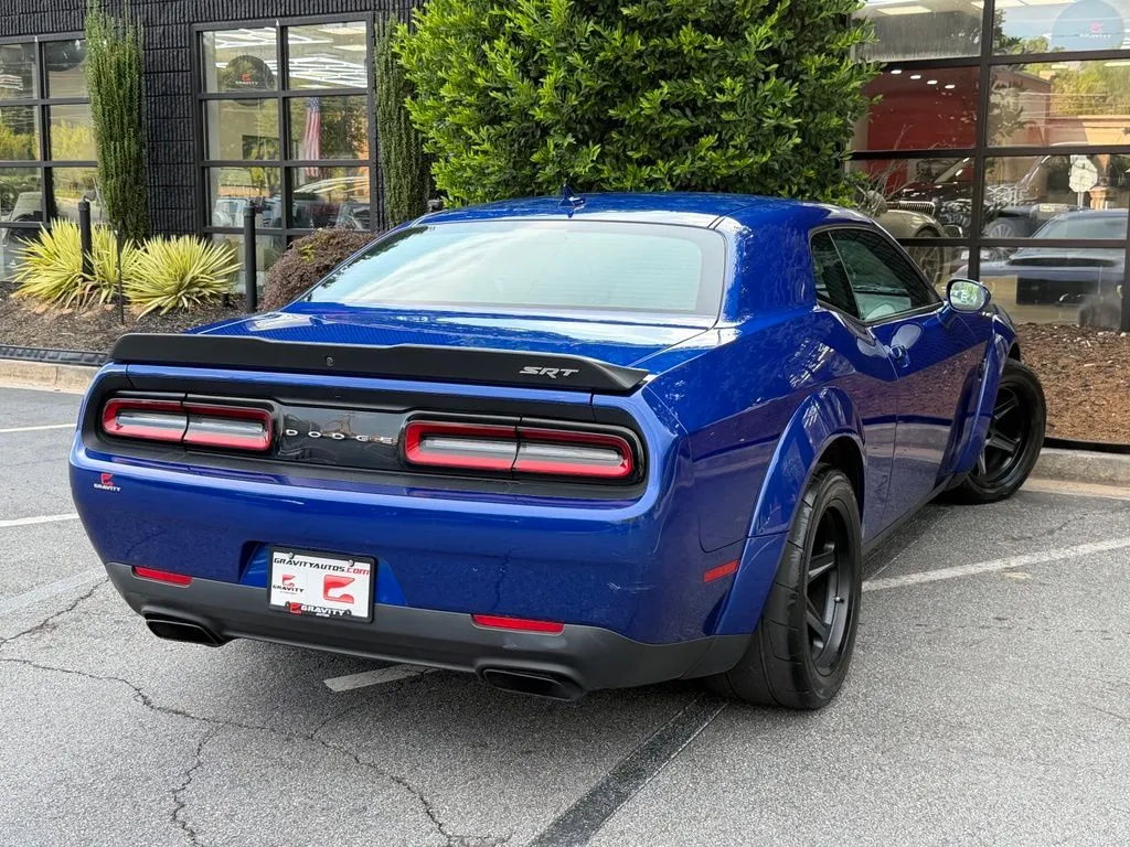 Dodge Challenger photo 12