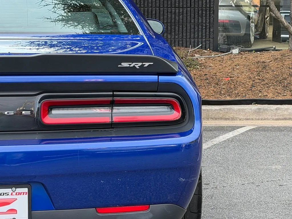 Dodge Challenger photo 16