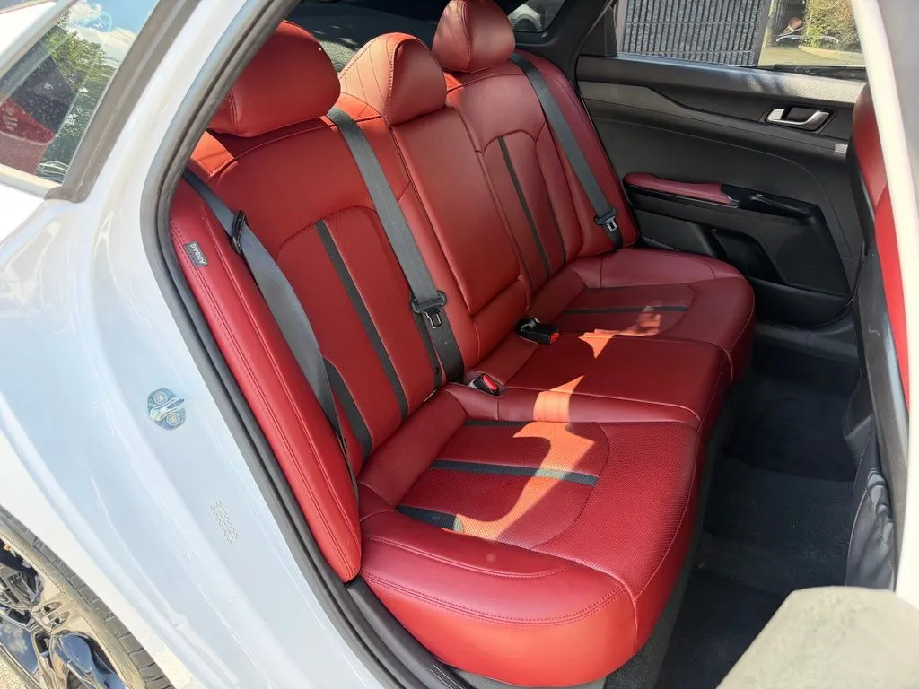 Kia K5 photo 39