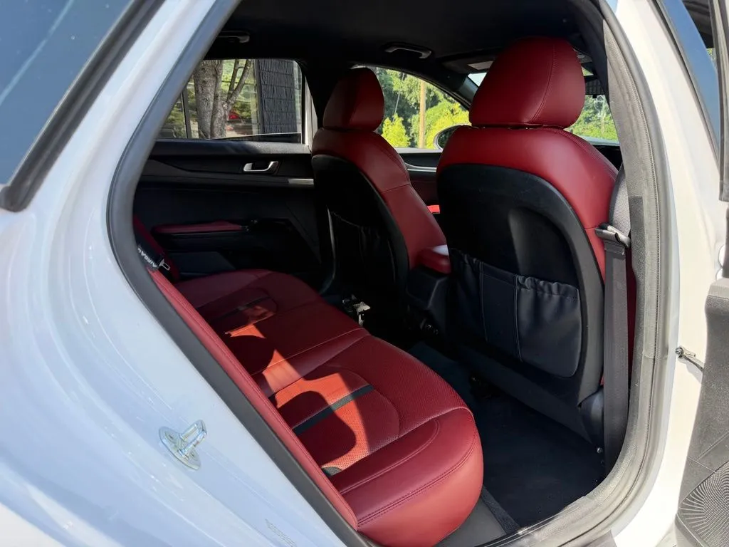 Kia K5 photo 38