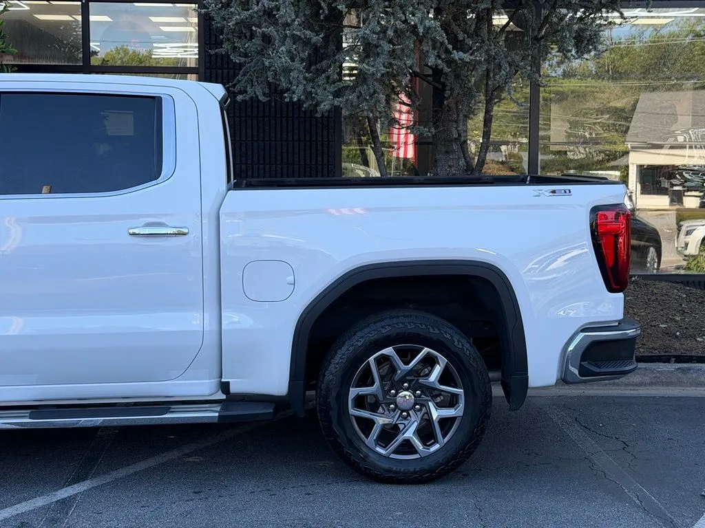 GMC Sierra 1500 photo 11