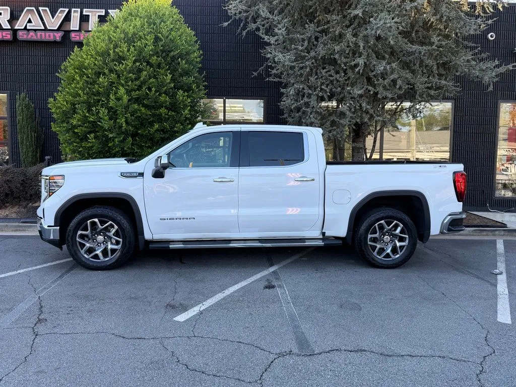 GMC Sierra 1500 photo 9