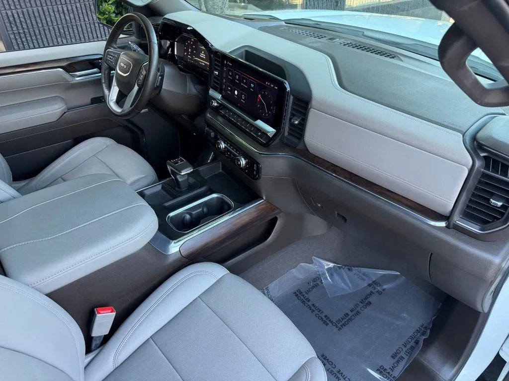 GMC Sierra 1500 photo 31