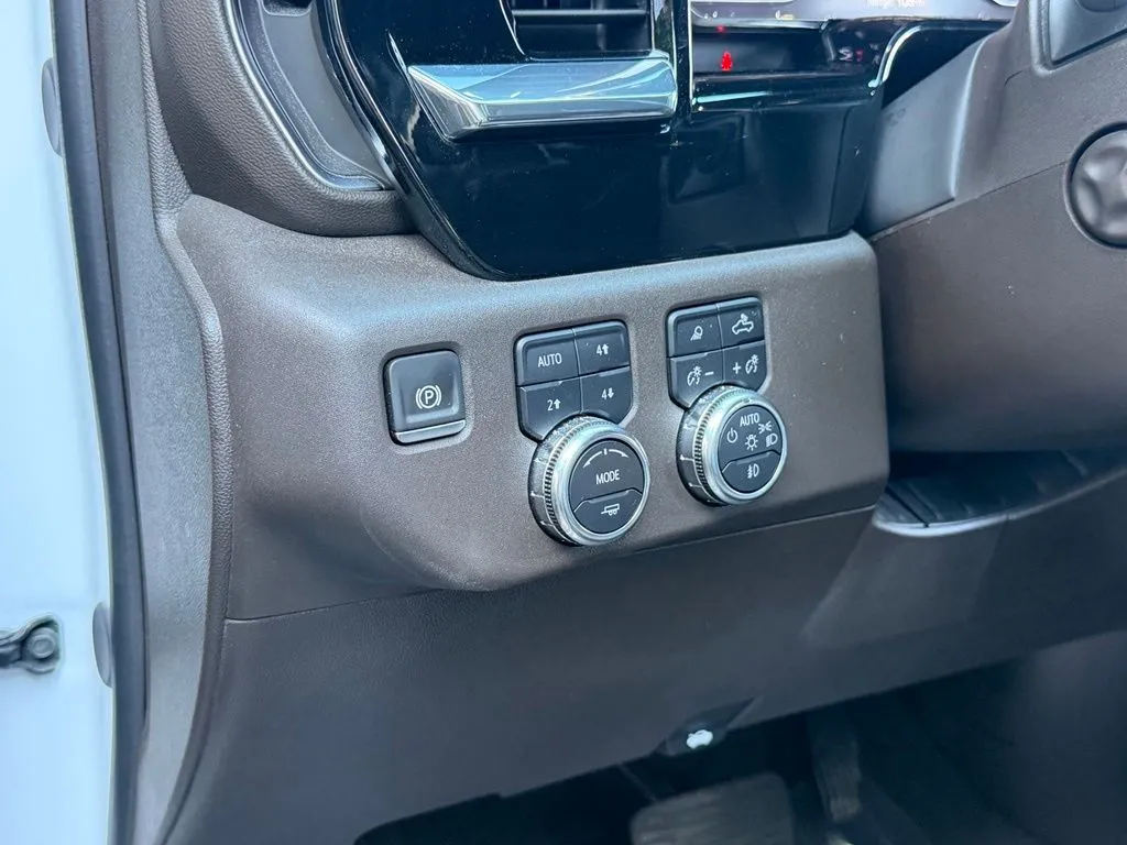 GMC Sierra 1500 photo 26