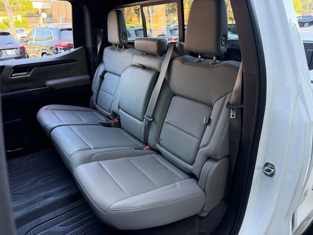 GMC Sierra 1500 photo 30