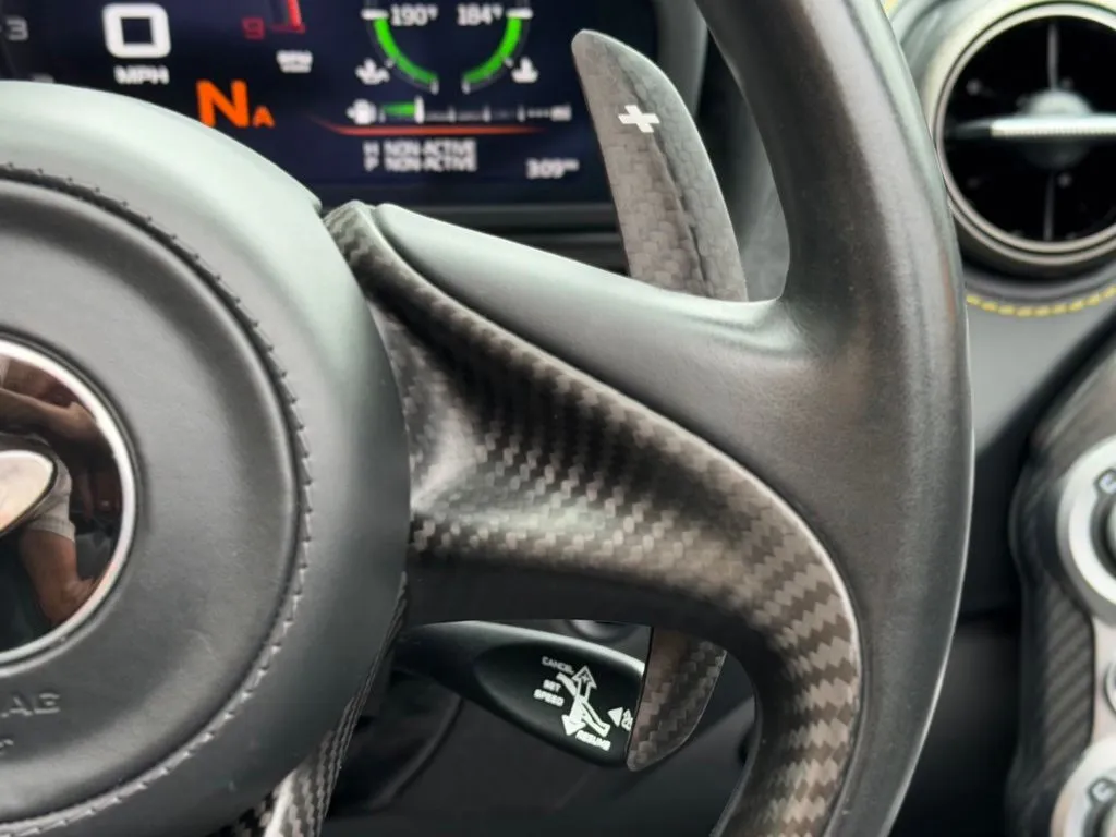 McLaren 720S photo 49