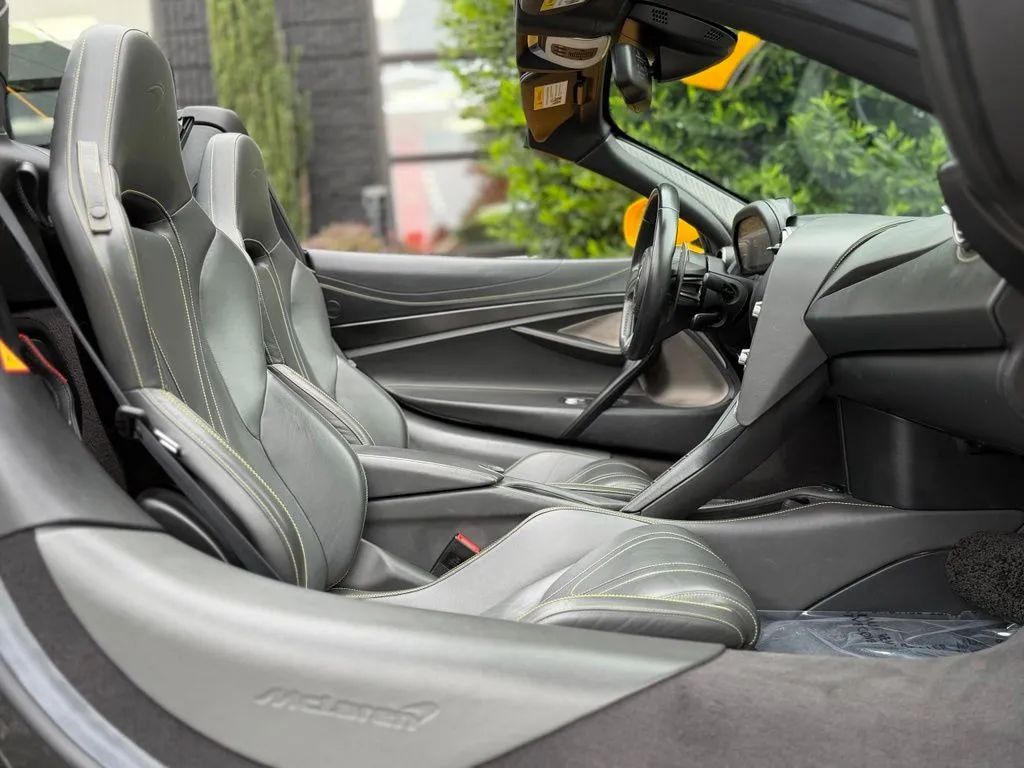 McLaren 720S photo 40