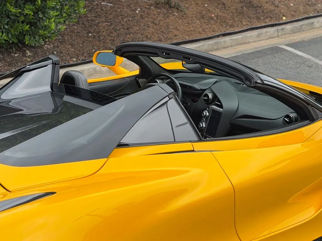 McLaren 720S photo 31