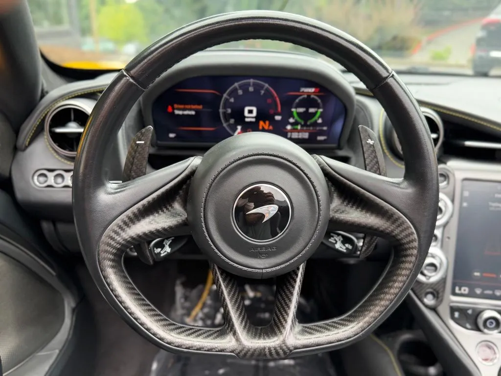 McLaren 720S photo 47