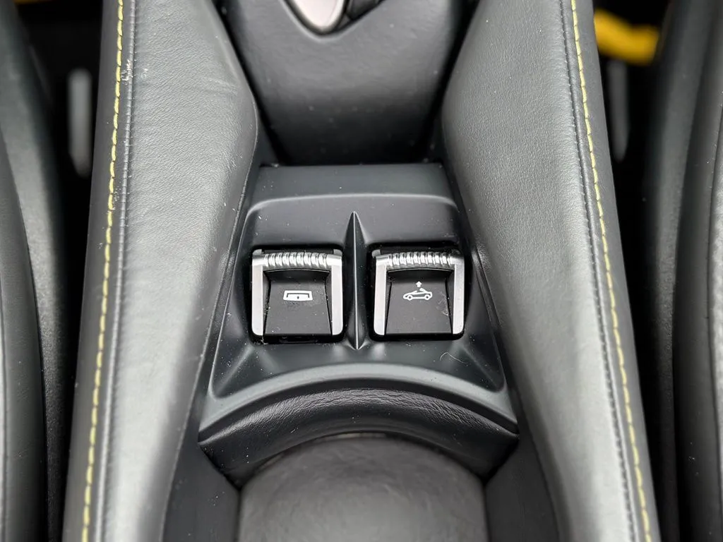 McLaren 720S photo 56