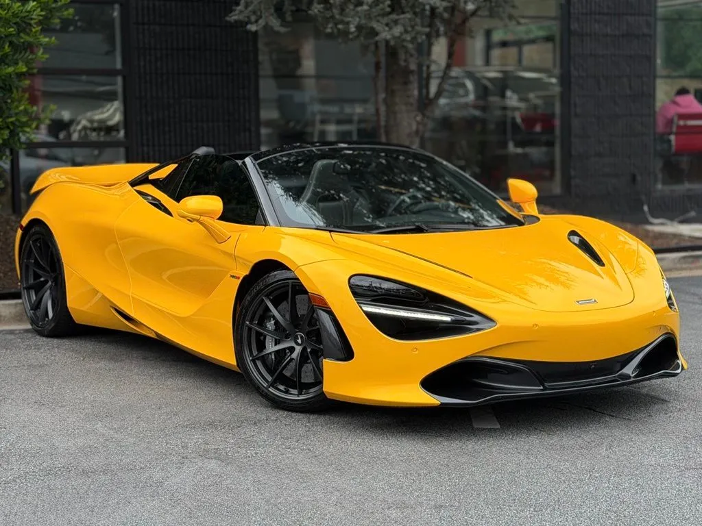 McLaren 720S photo 9