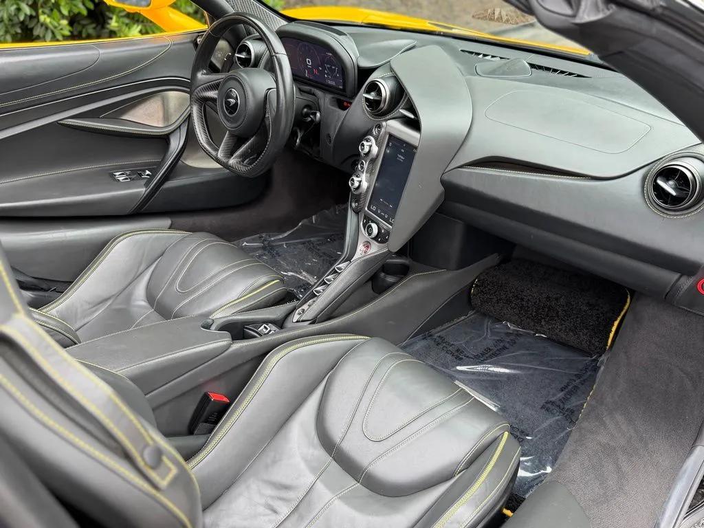 McLaren 720S photo 39