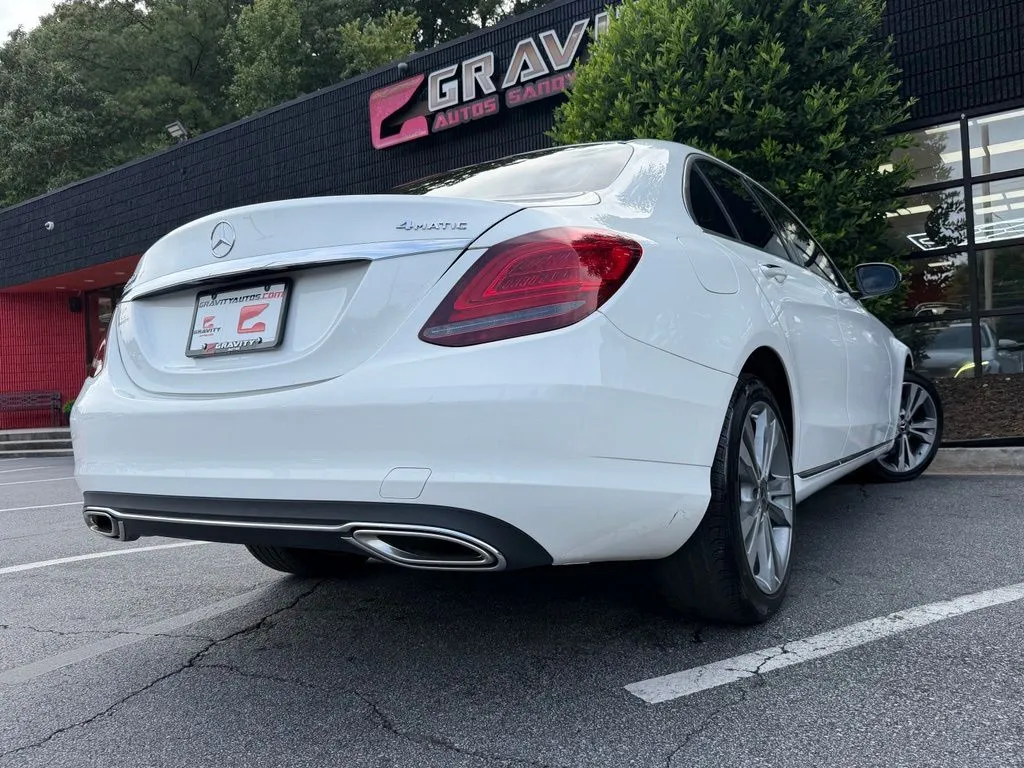 Mercedes-Benz C-Class photo 13