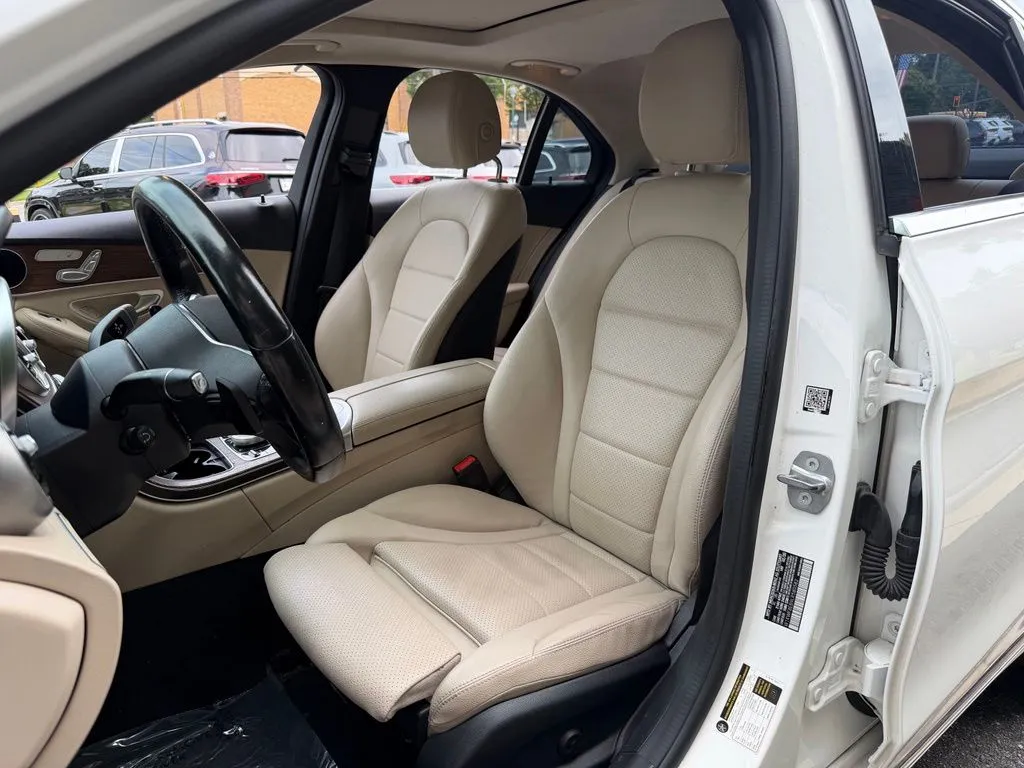 Mercedes-Benz C-Class photo 24