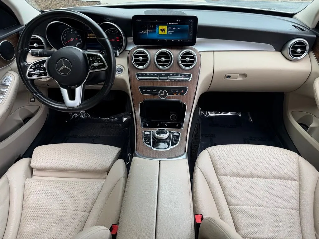 Mercedes-Benz C-Class photo 37