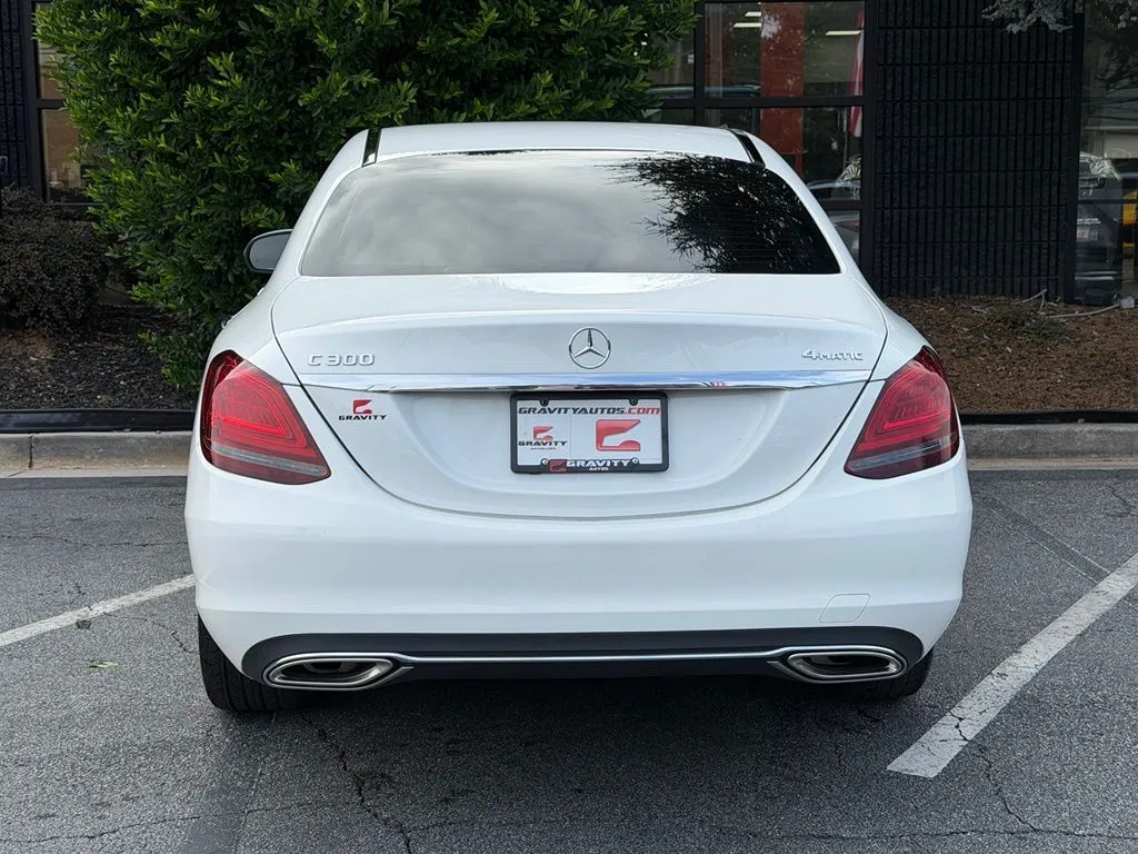 Mercedes-Benz C-Class photo 14