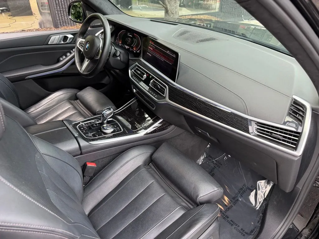 BMW X7 photo 35
