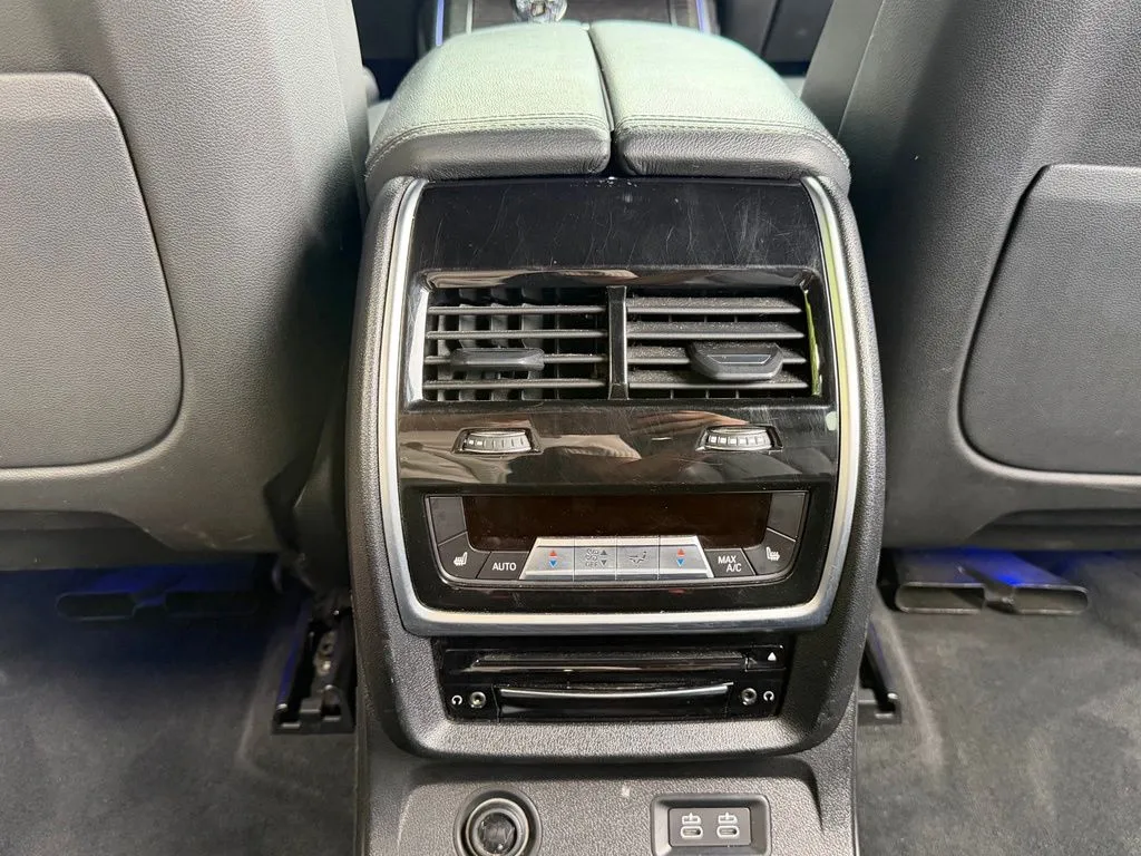 BMW X7 photo 57