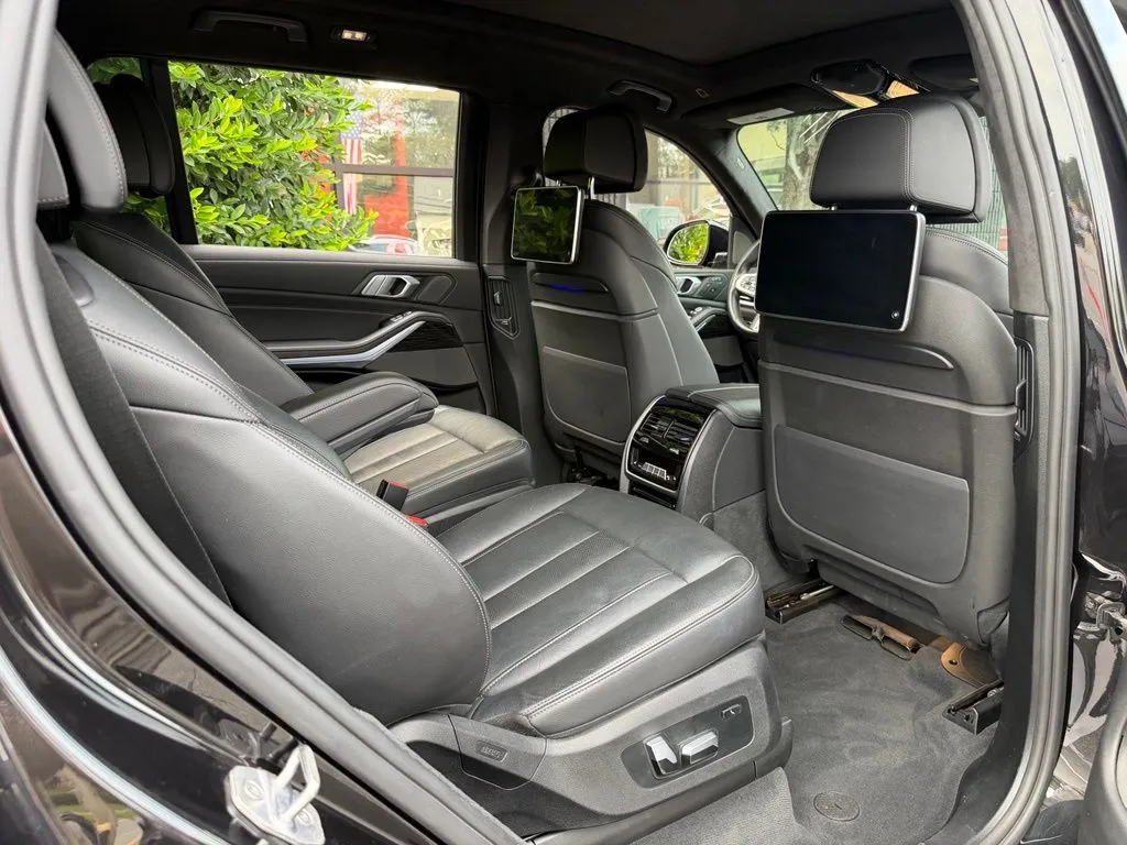 BMW X7 photo 41