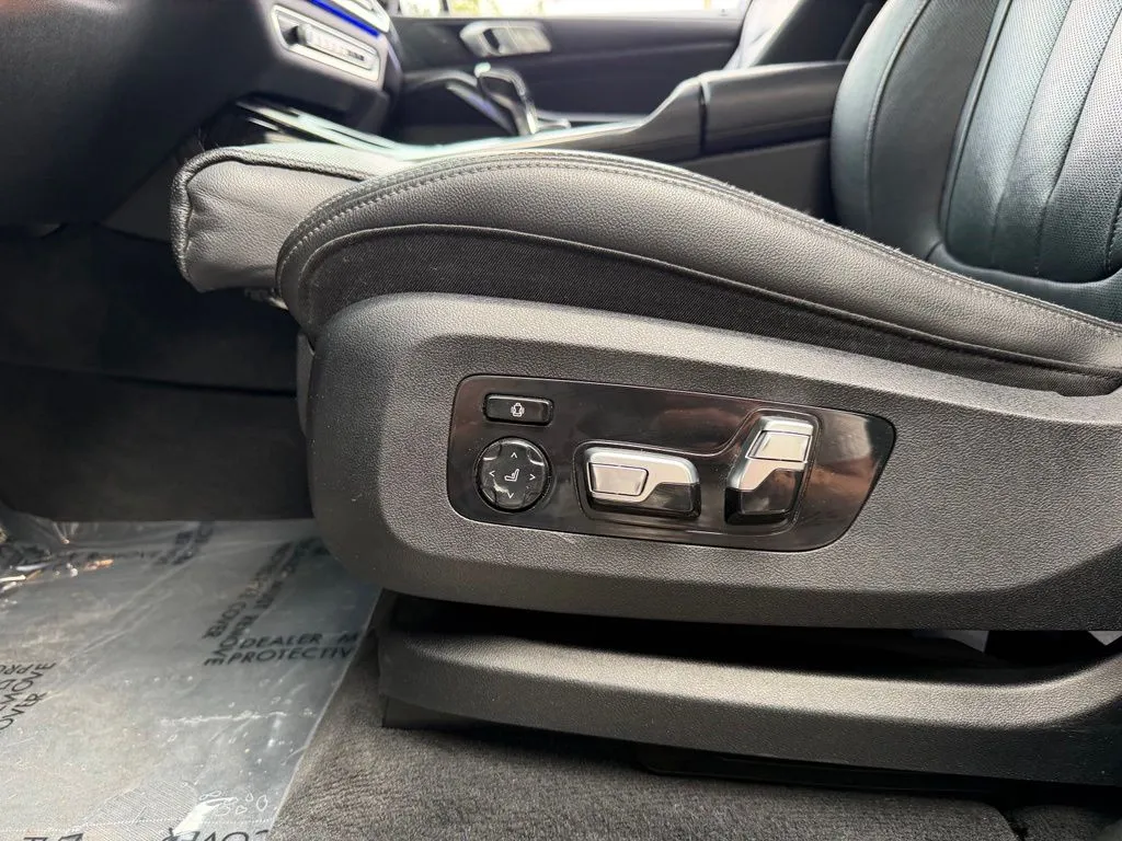 BMW X7 photo 27