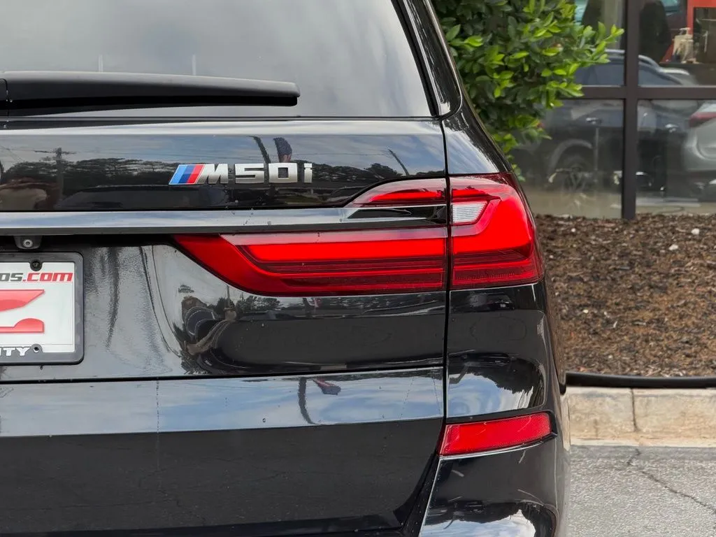 BMW X7 photo 16