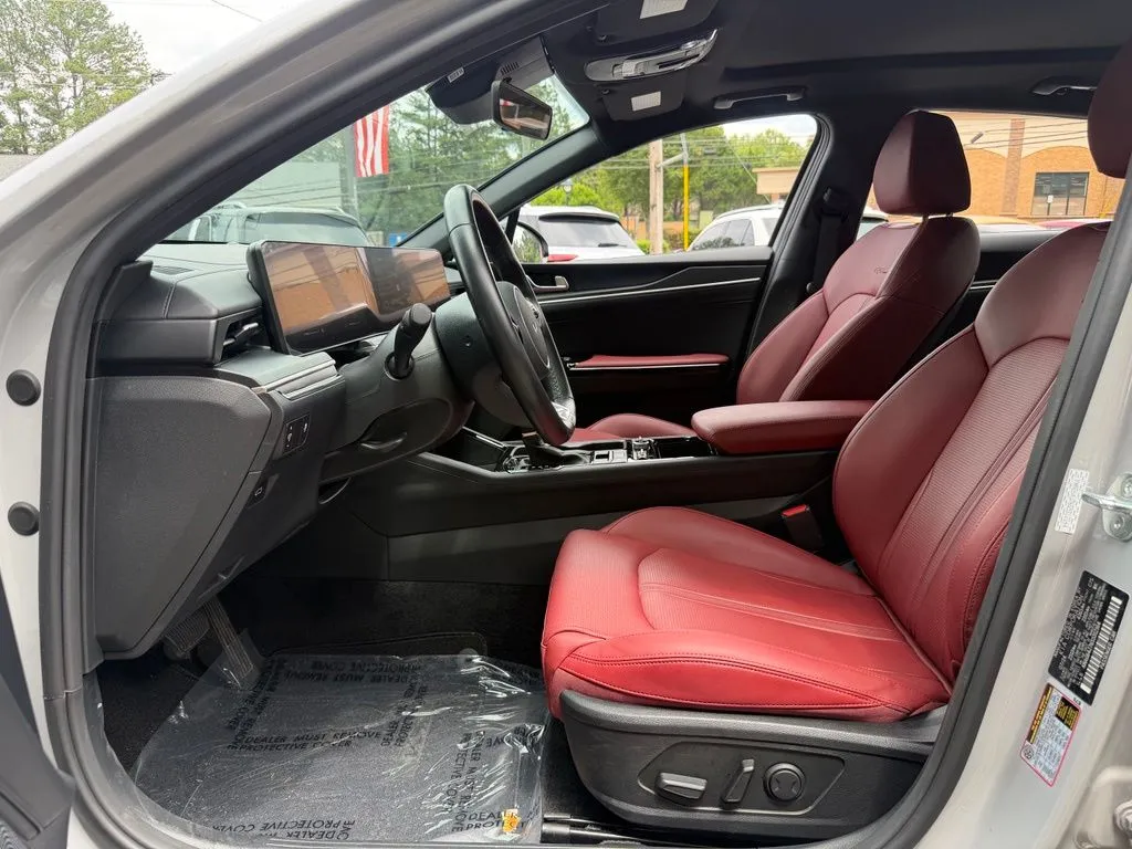 Kia K5 photo 25
