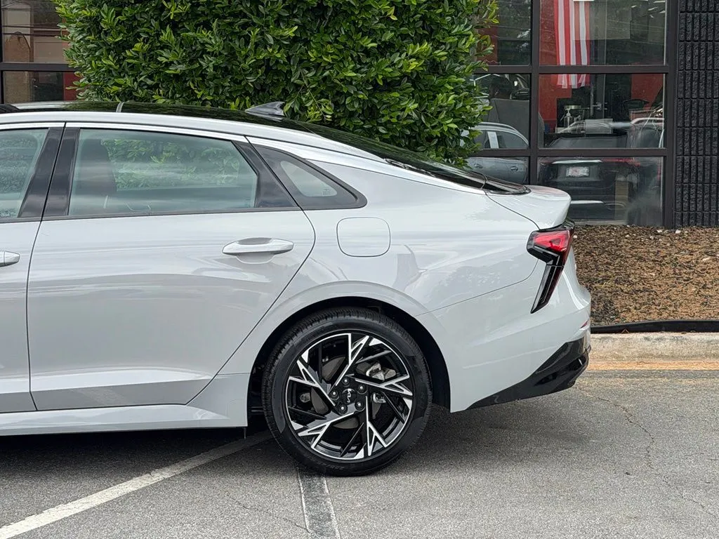 Kia K5 photo 11
