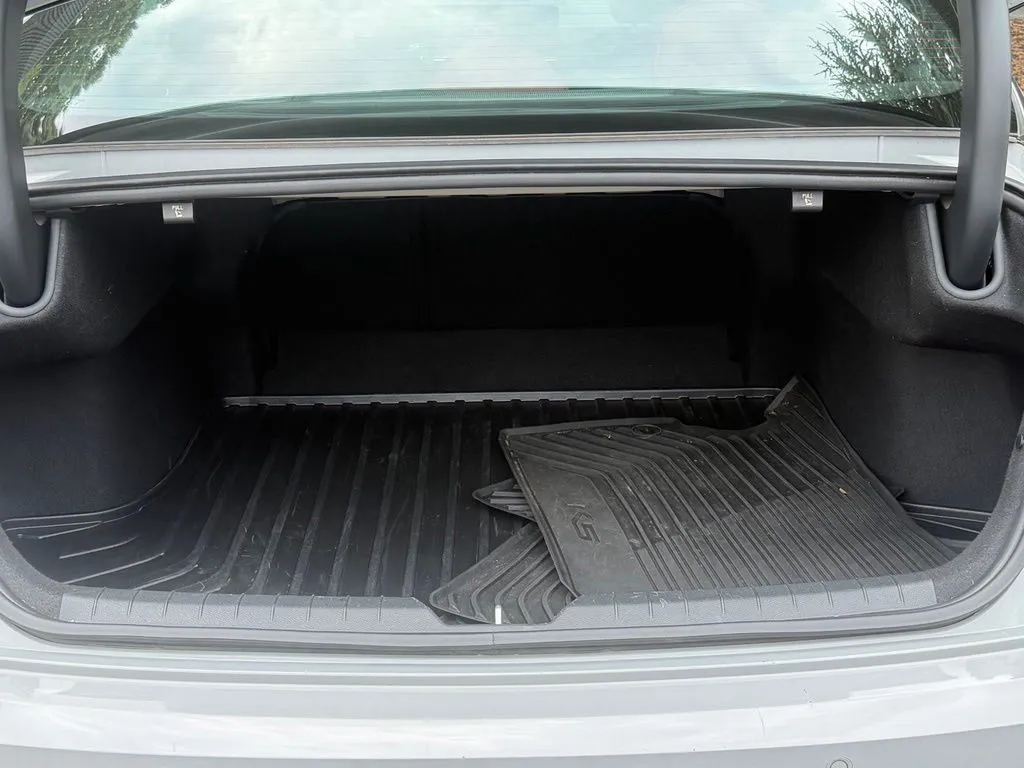 Kia K5 photo 18