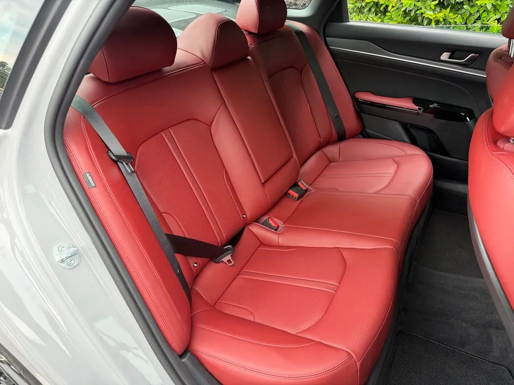 Kia K5 photo 38