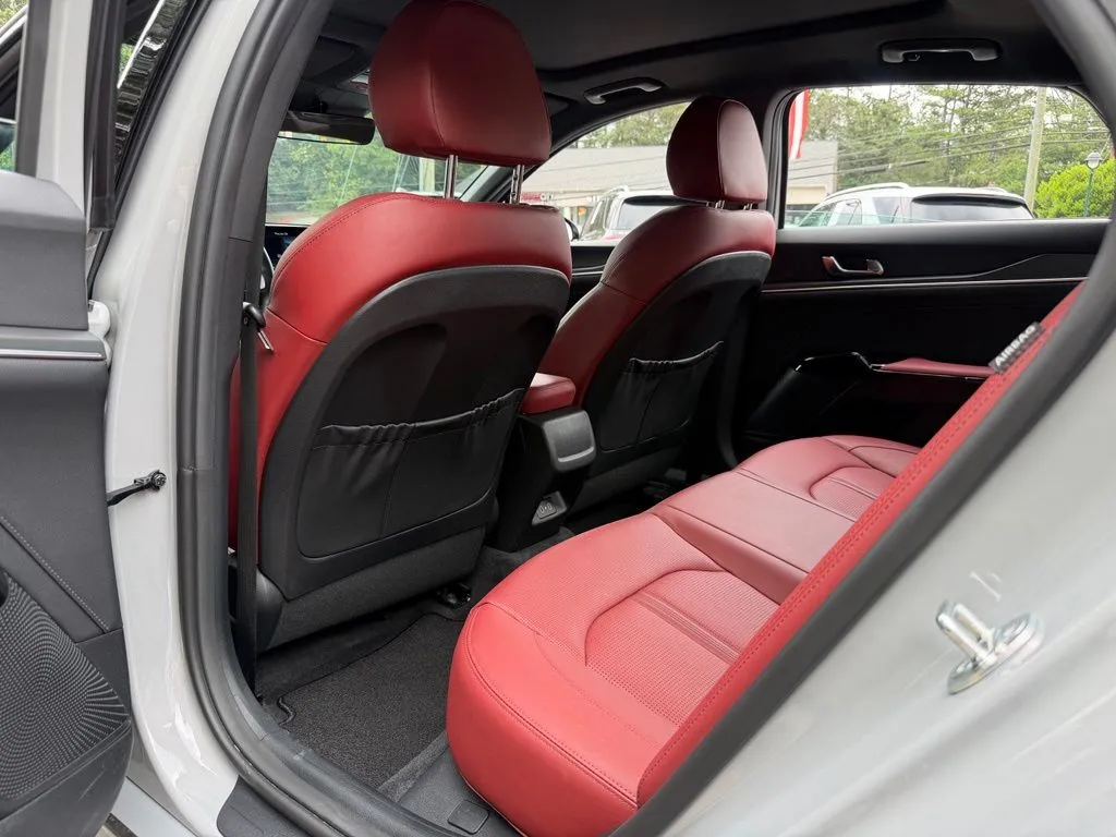 Kia K5 photo 30