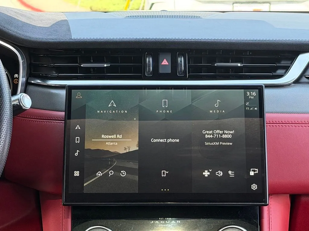 Jaguar F-PACE photo 49