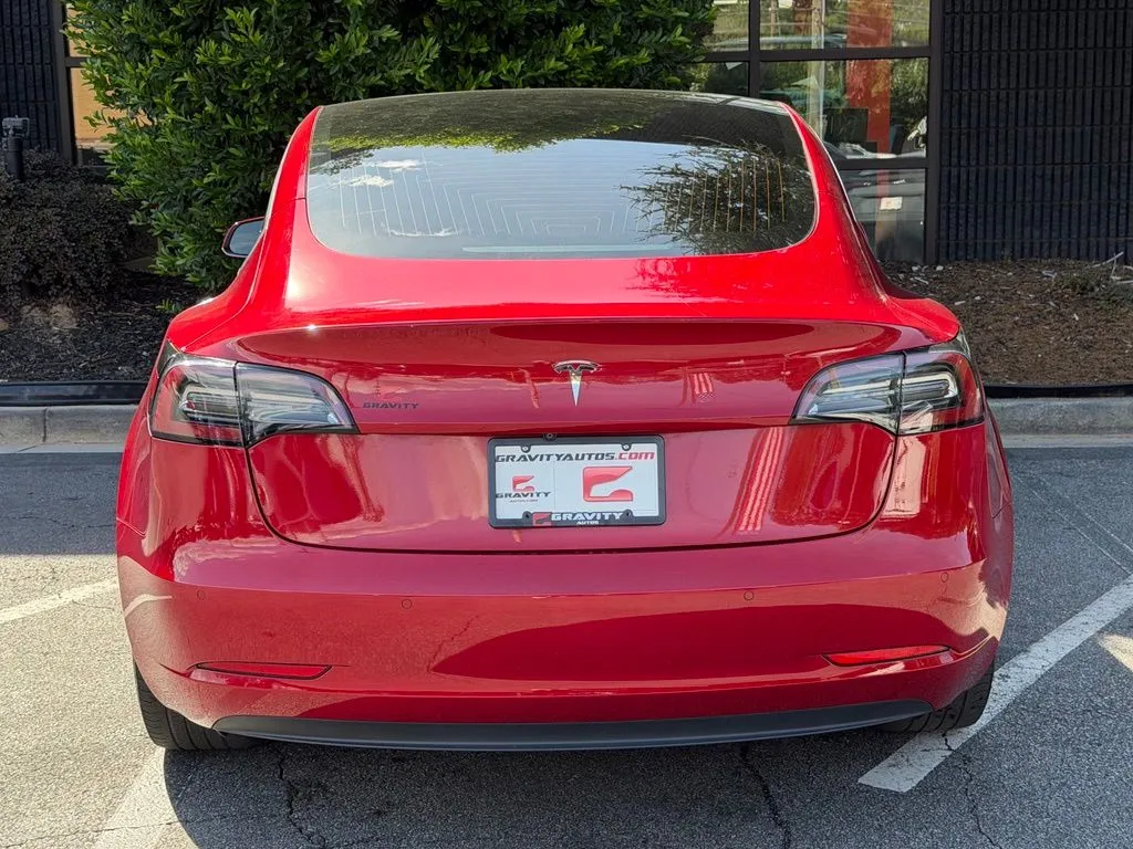 Tesla Model 3 photo 14