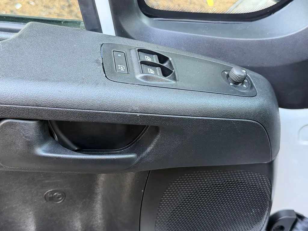 Ram ProMaster 1500 photo 31