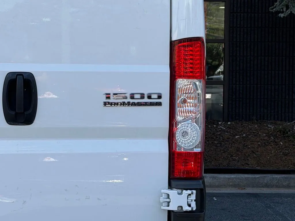 Ram ProMaster 1500 photo 16