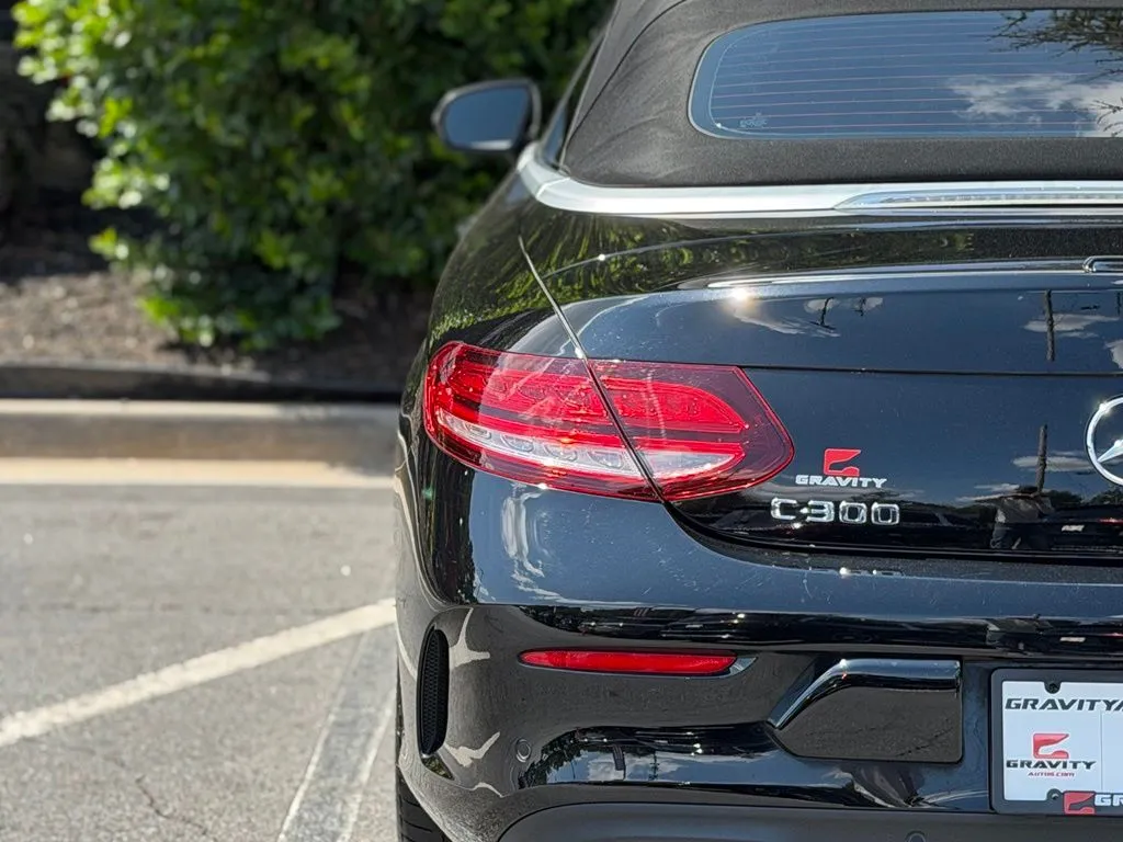Mercedes-Benz C-Class photo 15