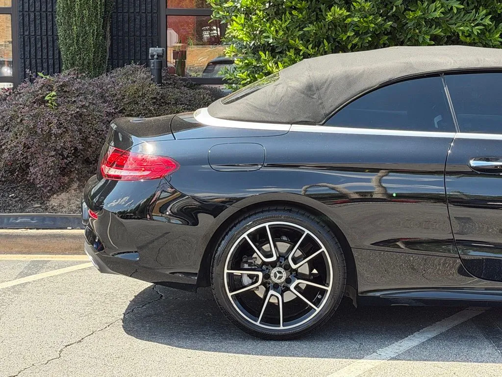 Mercedes-Benz C-Class photo 22