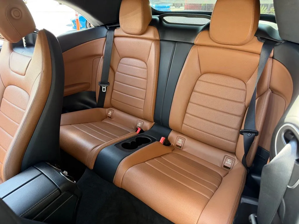 Mercedes-Benz C-Class photo 30