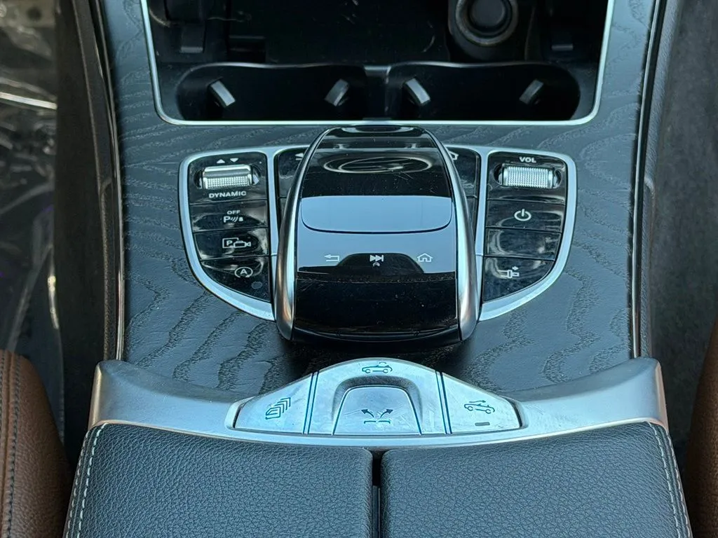 Mercedes-Benz C-Class photo 45