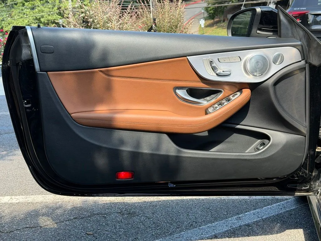 Mercedes-Benz C-Class photo 28