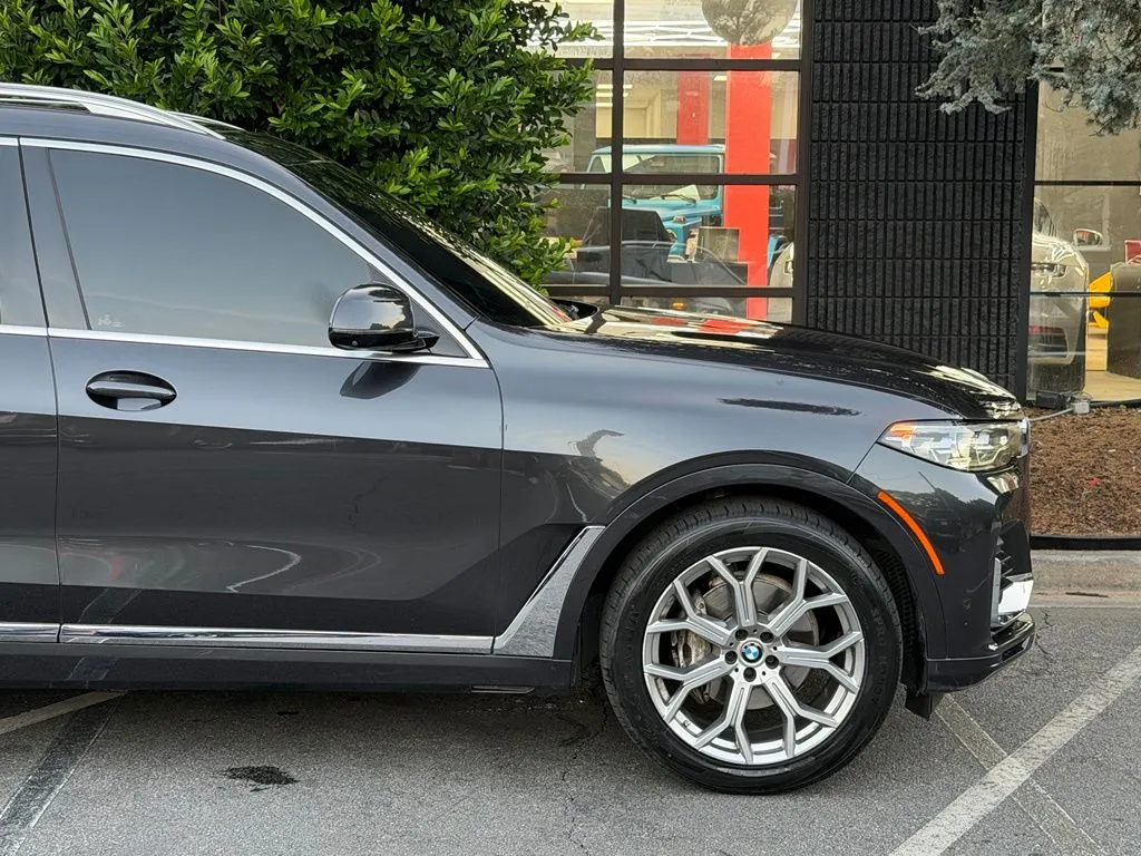 BMW X7 photo 21