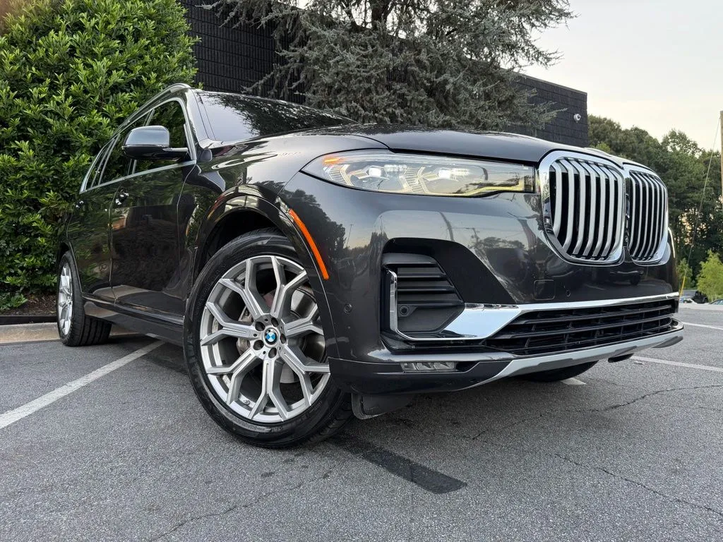 BMW X7 photo 8