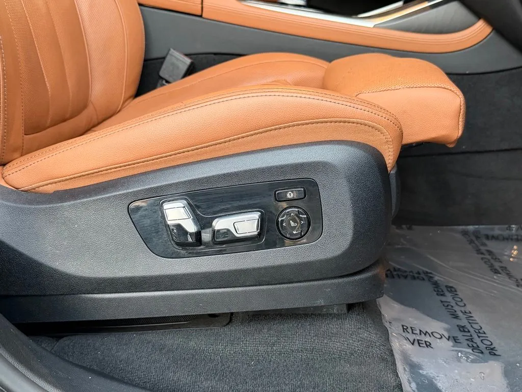 BMW X7 photo 38
