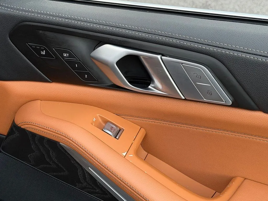 BMW X7 photo 37