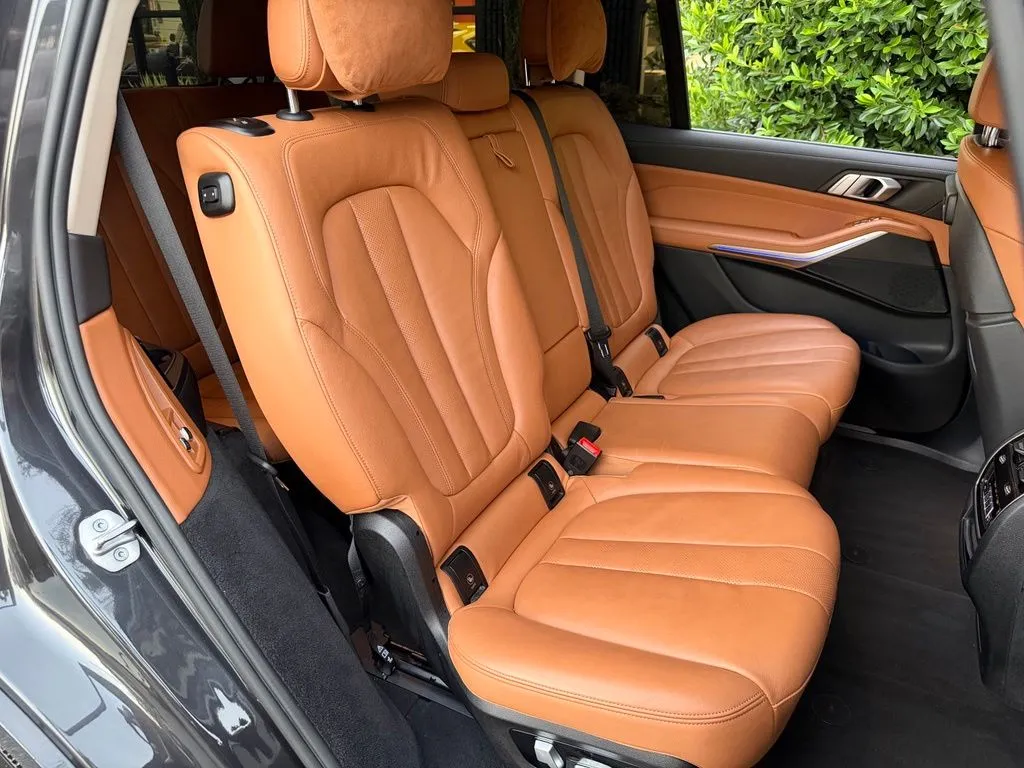 BMW X7 photo 41