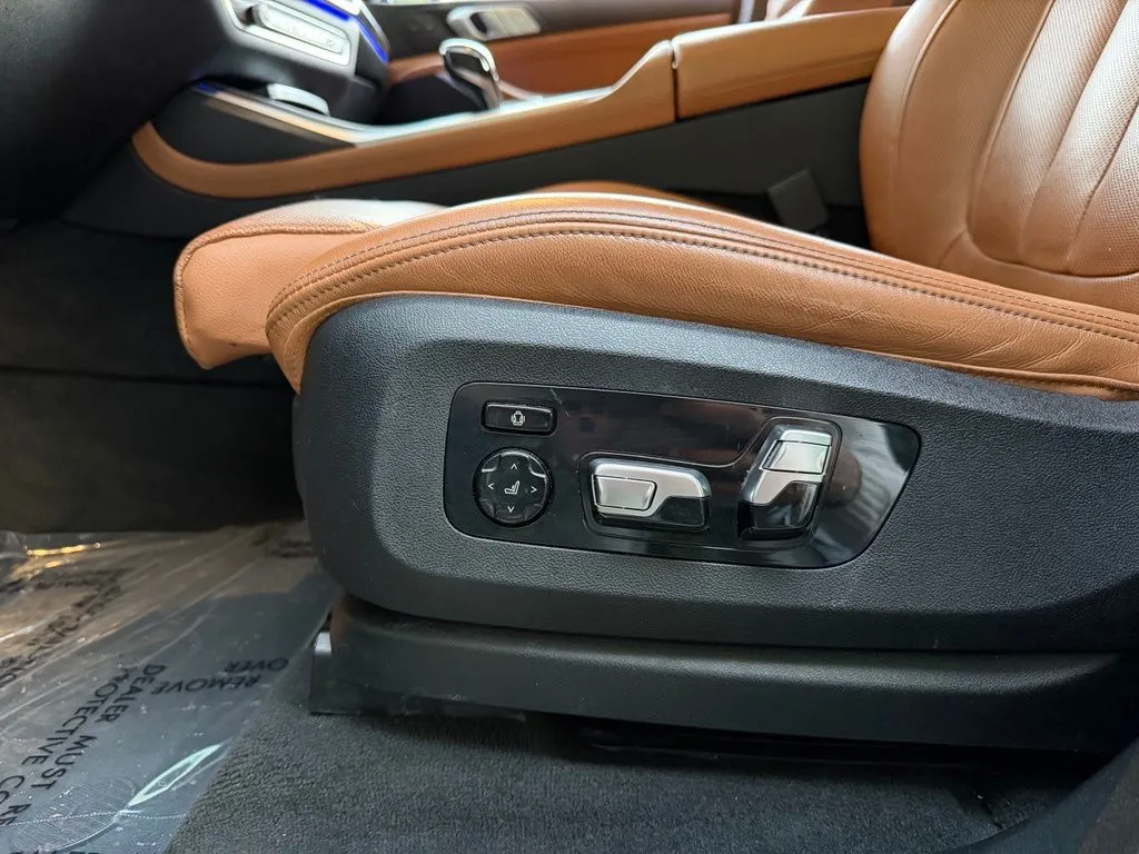 BMW X7 photo 25
