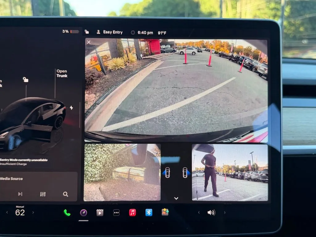 Tesla Model 3 photo 48