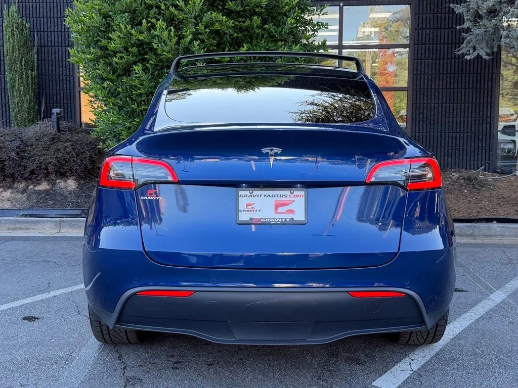 Tesla Model Y photo 14